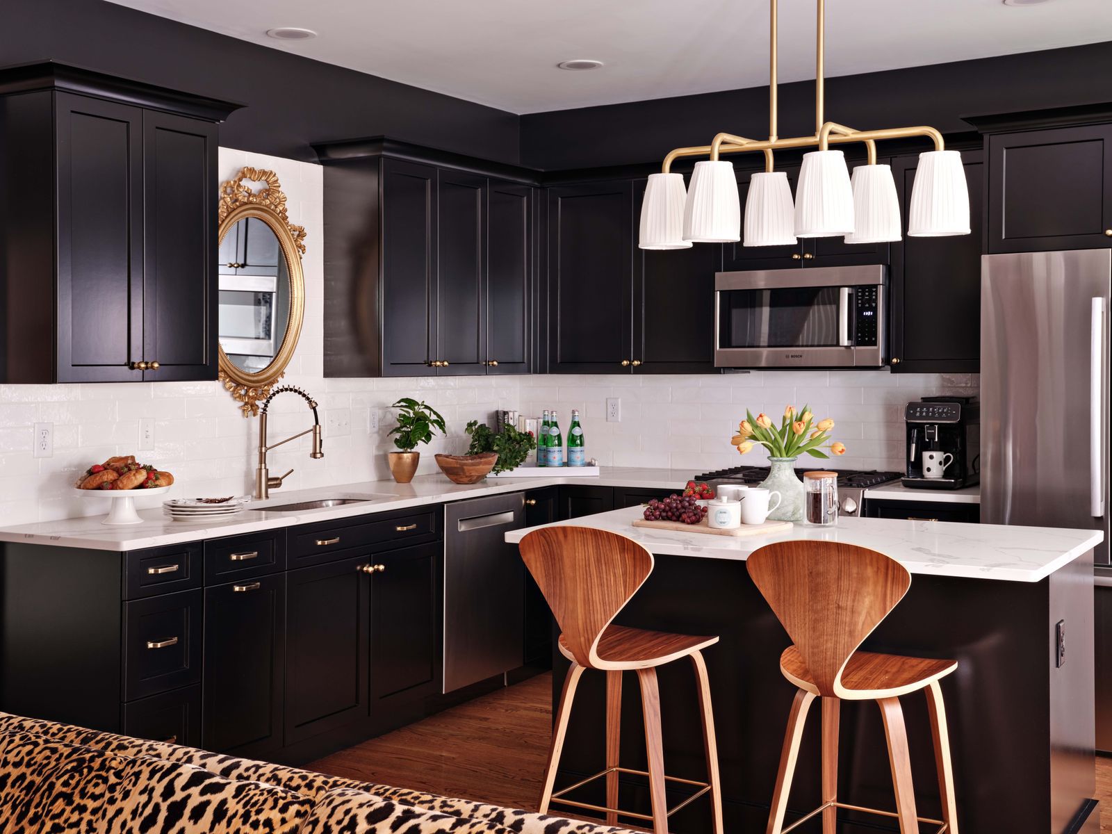 Why Smart Home Decoration Feels Future-Ready
