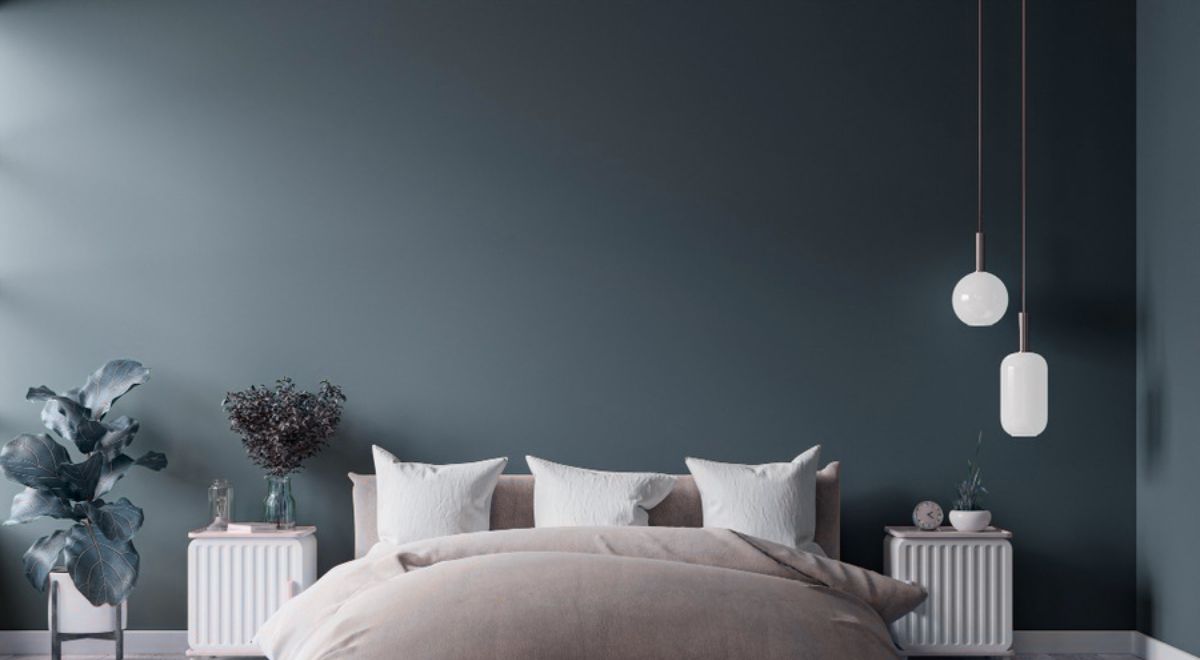 Dramatic Effect of a Dark Ceiling