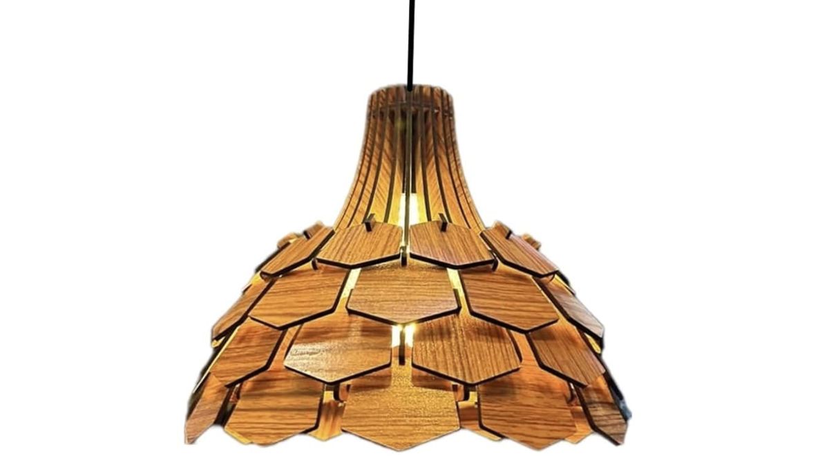 Lighting and Accessories to Match Wood Décor