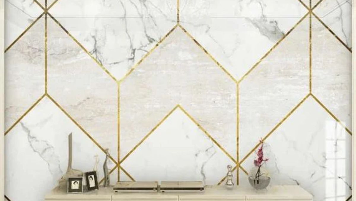 Wall Moulding with Golden Patti in Modern Homes