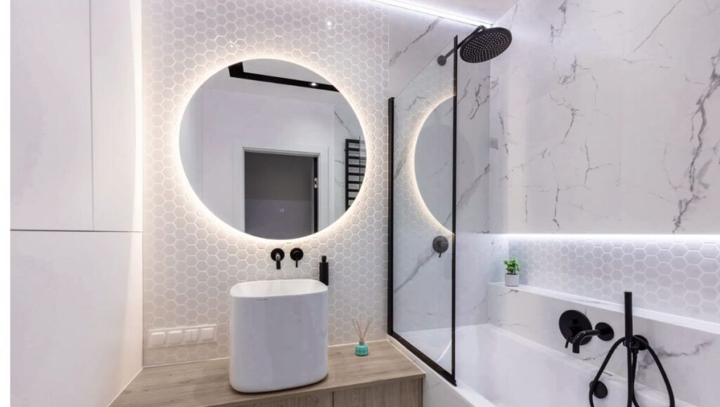 Small Bathrooms Can Be Luxurious Too